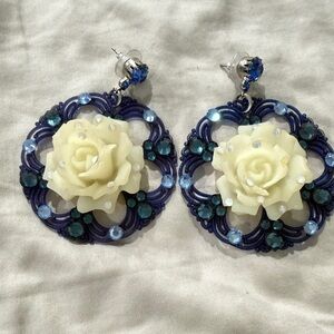 Tarina Tarantino Elegant Blue and Cream Floral Earrings